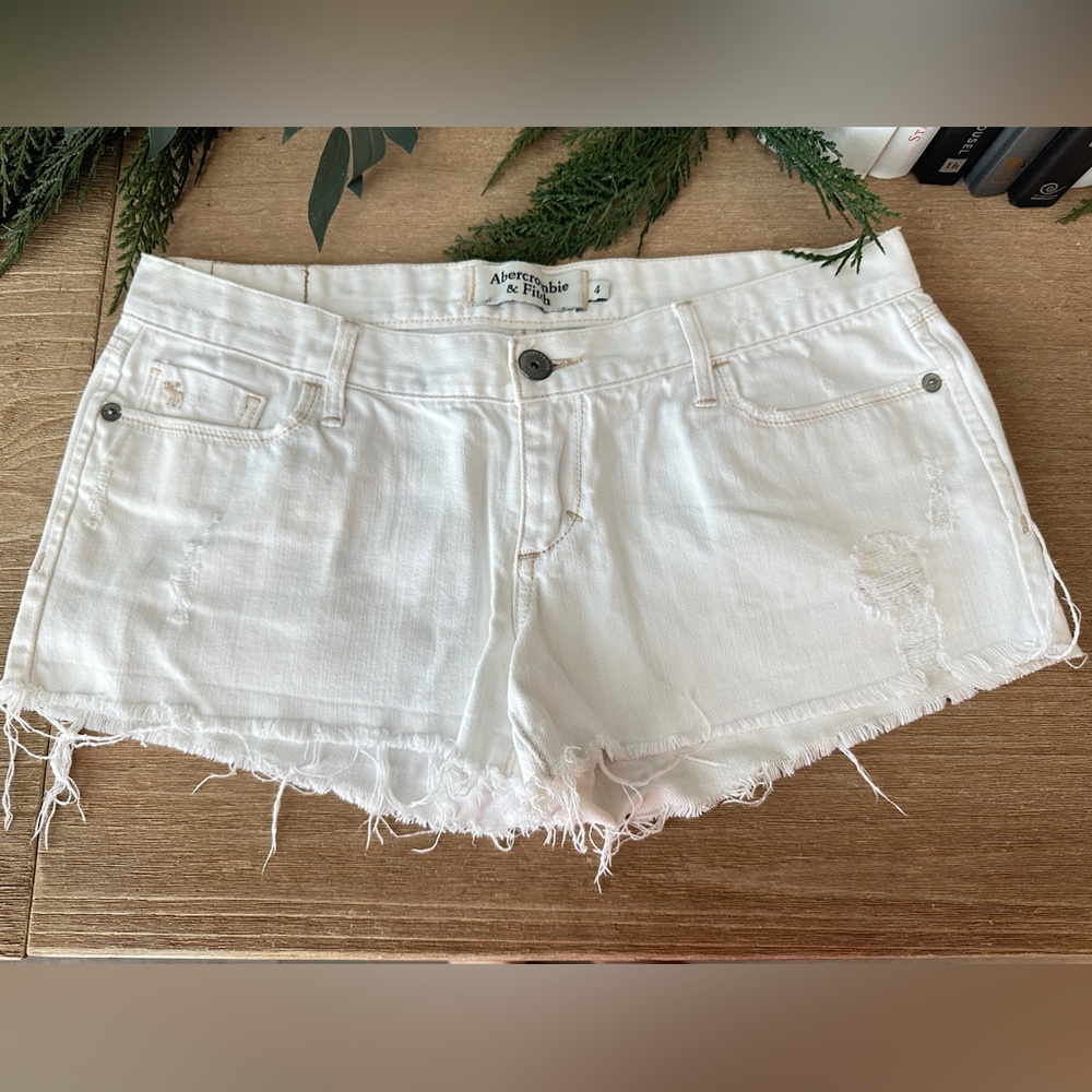 Abercrombie and Fitch Women’s distressed white shorts
